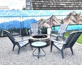 Great cabin getaway a stones throw from the lake - Sylvan Lake - Terasa