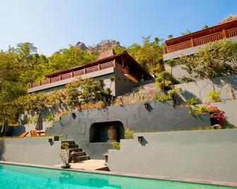 Villa Borobudur Resort - Borobudur - Building
