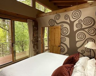Superb Getaway Cabin Nestled In Santa Fe - Santa Fe - Bedroom