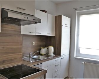 Vacation apartment in Stavenhagen - Holiday apartment - Stavenhagen - Küche
