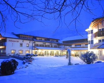 Hotel Nussbaumerhof - Rodeneck - Building
