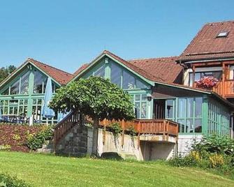 Gasthof - Pension Krämerhof - Thanstein - Edificio