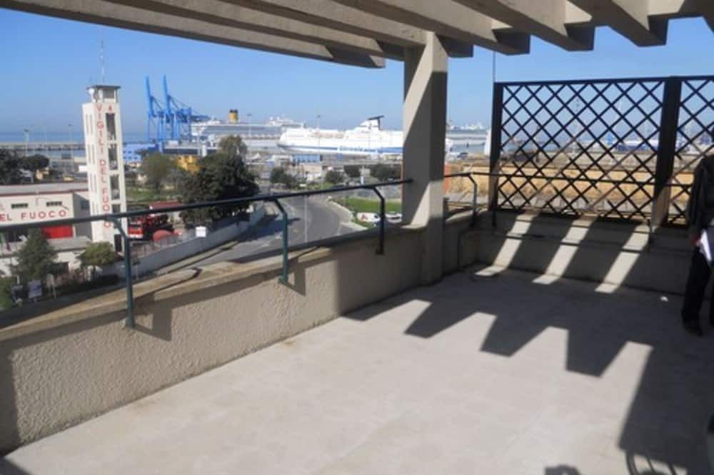 هوتل تراجهيتو