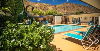 Old Ranch Inn - Adults Only 21 & Up - Palm Springs - Piscina