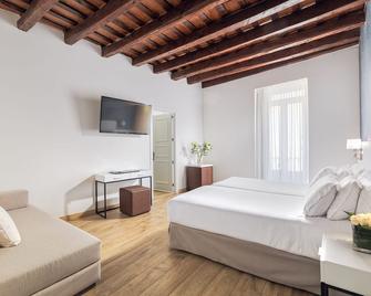 H10 Raco del Pi - Barcelona - Schlafzimmer