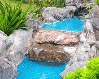 Tran Chau Garden Home - Cat Ba - Pool