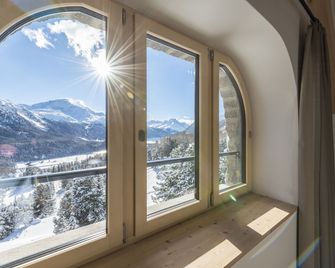 Berghotel Randolins - São Moritz - Varanda