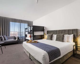 Mantra Tonsley Adelaide - Adelaide - Bedroom