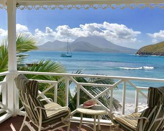 Right On The Beach! St Kitts Nature Lovers Tranquil Cottage. - Basseterre - Balcó