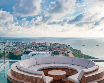 Dizztravel Apart Murano Centro Exclusivo apto 2701 - Cartagena - Balkon