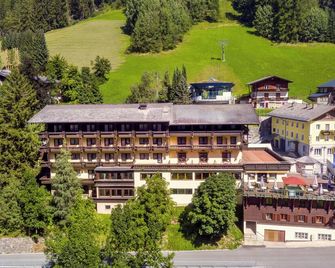 Landhotel Post - Heiligenblut - Edificio