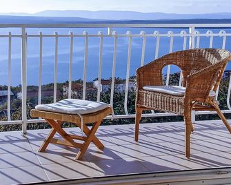 Holiday Home Marija with Pool & Garden & Amazing Sea View - Dramalj - Balkon