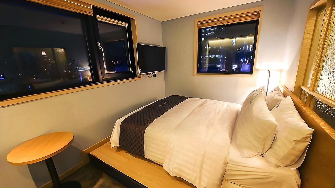 Newyork Hotel