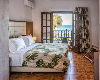 Georgalas Sun Beach Resort - Nea Kallikratia - Bedroom