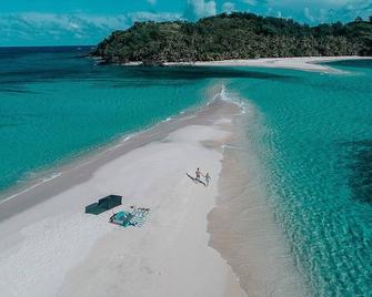 Yasawa Island Resort & Spa - Yasawa Island - Beach