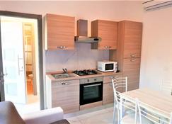 Fiorita - Bibione - Kitchen