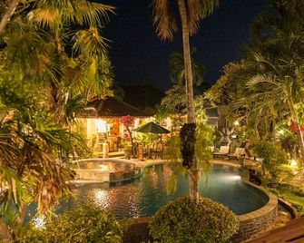 Hotel Suma - Buleleng - Pool