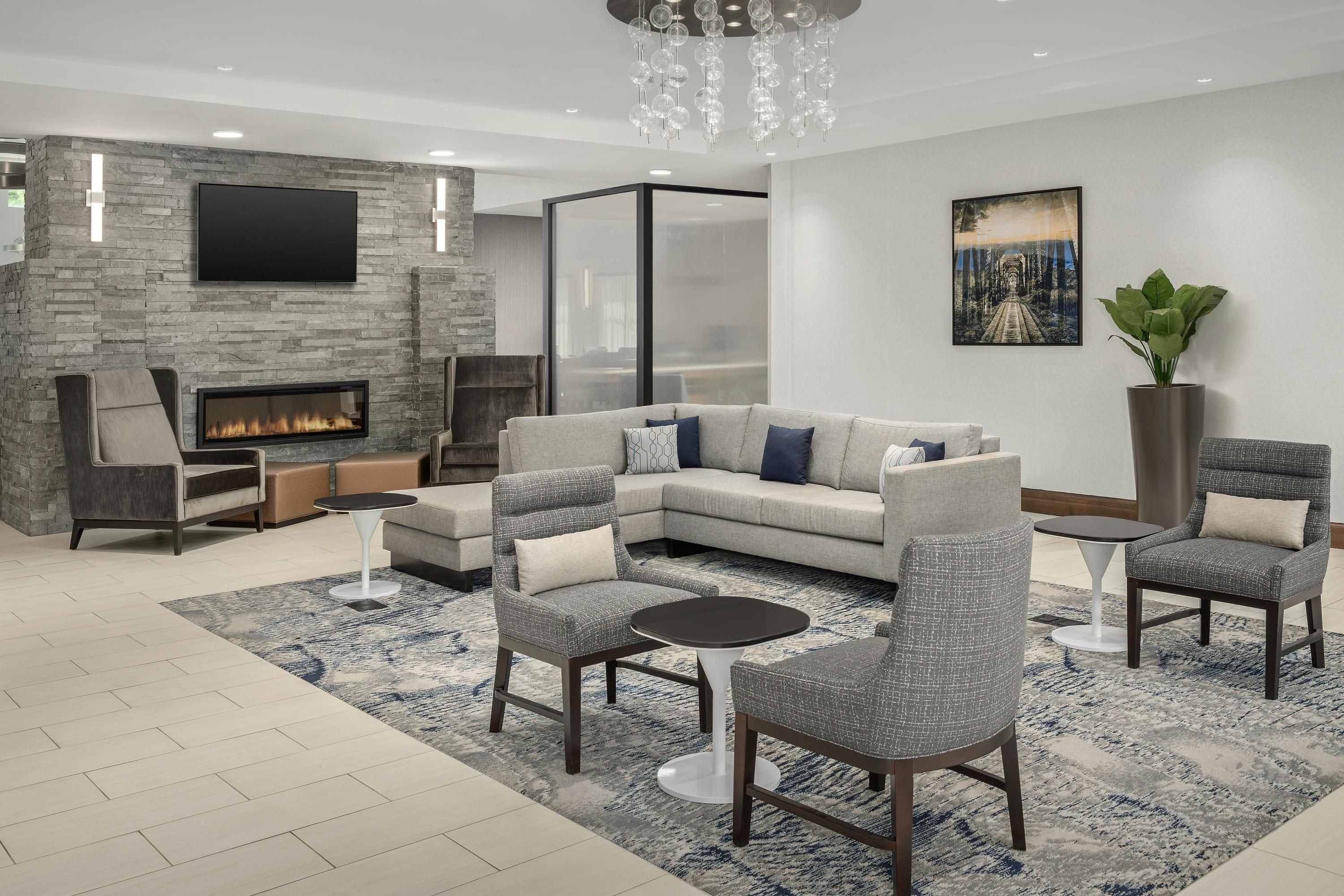 Homewood Suites by Hilton Greenville - Greenville - Oturma odası