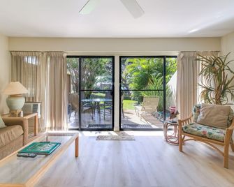 Kihei Condo with Resort Amenities Walk to the Beach - Wailea