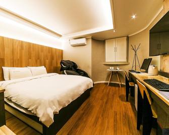 Jawoori Hotel Jeonju - Jeonju - Habitación
