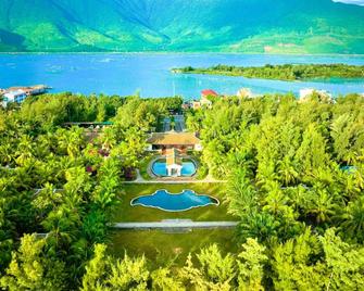 Lang Co Beach Resort - Phu Loc