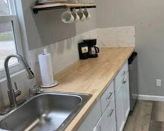 Come experience the container life with amenities! - Hillsboro