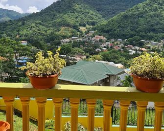 Qbr Balcony Suite - Saint Joseph - Balcón