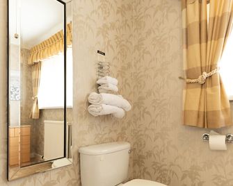 The Hill Hotel - Dumfries - Kylpyhuone