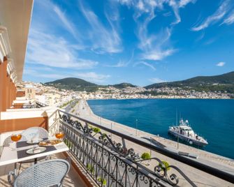 Samos City Hotel - Samos - Balkong