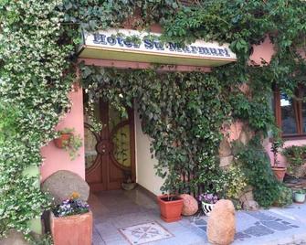 Hotel Su Marmuri - Ulassai