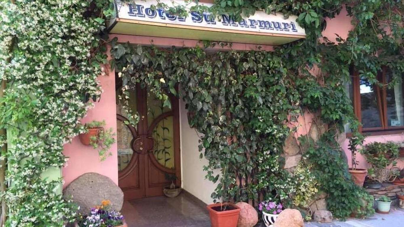 Hotel Su Marmuri
