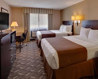 Best Western Pontiac Inn - Pontiac - Bedroom