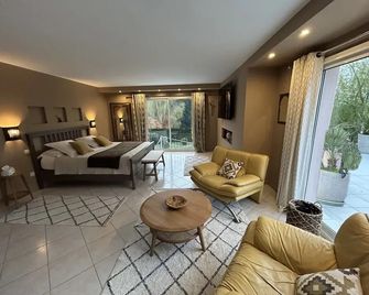 Merveilleuses chambres d'hôtes à Panazol - Panazol - Sala de estar