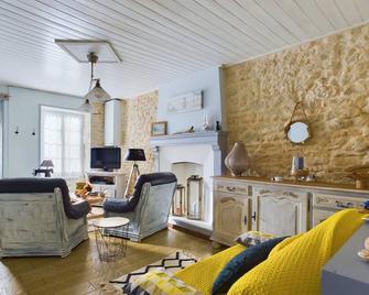 Idéal pour 2 adultes et 3 enfants - Longeville sur Mer - Longeville-sur-Mer - Salon