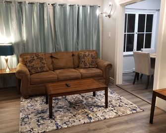 Amazing Location, Full Amenities! - West Hollywood