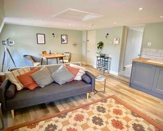 Georgian Loft Apartment - Central Bath - Bath - Pokój dzienny