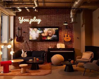 Inter-Hotel Deauville Continental - Deauville - Lounge