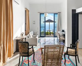 Serenity Boutique Suites - Vasiliki - Sufragerie