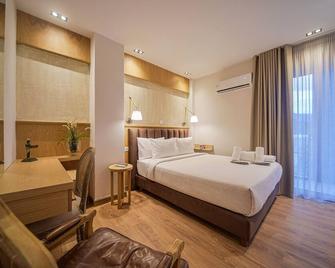 Anixi Boutique Hotel - Drosiá