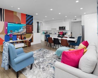Lustrous Abode 4b3b Queen Beds - Torrance - Living room