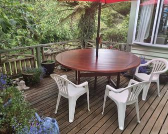 Garden Paradise Siochain House - Carterton - Balcony