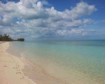 Small Hope Bay Lodge - Andros Town - Beach