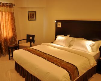Hotel Krishna Residency - Vijayawada - Bedroom