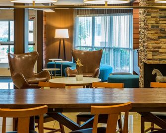 Fairfield Inn & Suites by Marriott Nashville at Opryland - Nashville - Ruokailuhuone