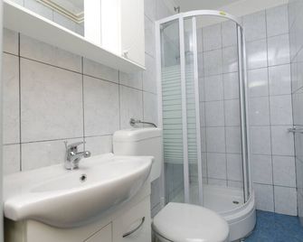 Apartments and Room Mate-Mare - Primosten - Banheiro