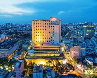 Windsor Plaza Hotel - Ho Chi Minh City - Building