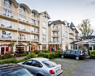 Hotel Aquamarin - Kuehlungsborn - Building