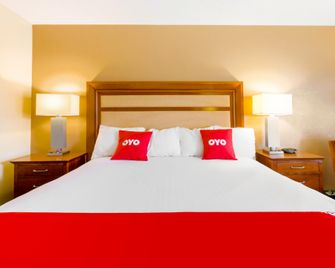 OYO Hotel Lebanon Mo I-44 - Lebanon - Спальня