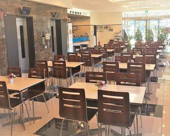 Toyoko Inn Urawa misono eki Higashi guchi - Saitama - Restaurace