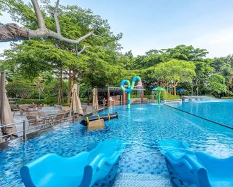 Kingkey Palace Hotel Shenzhen - Shenzhen - Pool